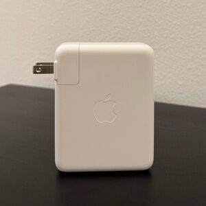 Apple 140W USB-C Power Adapter